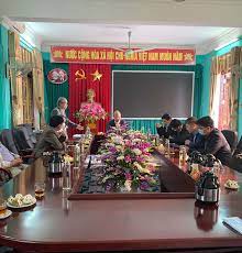 Đoàn công tác do Cục trưởng Cục đường thủy nội địa Việt Nam Bùi Thiên Thu dẫn đầu làm việc tại Thanh Hóa.