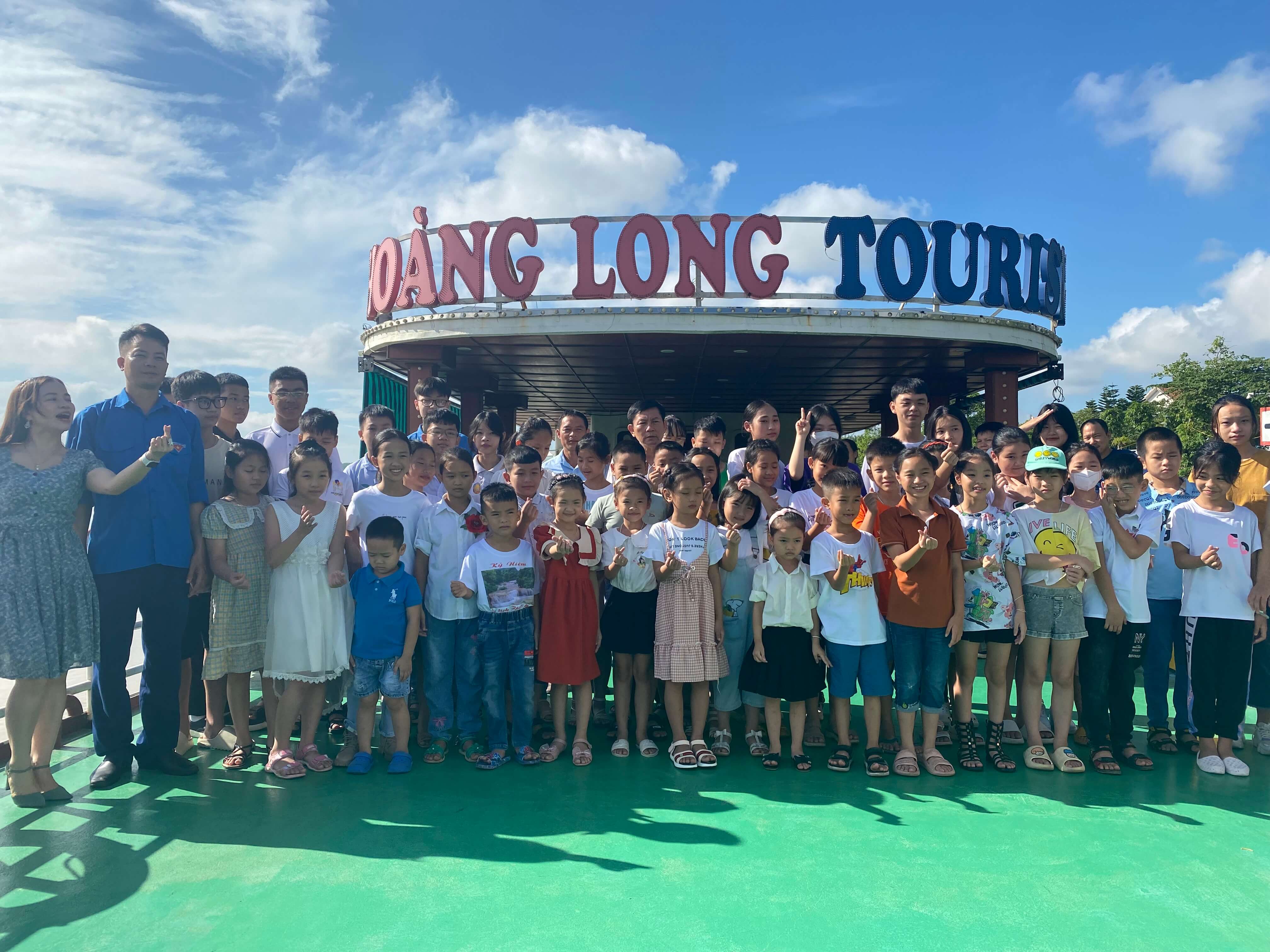 Gặp mặt, trao thưởng cho các cháu học sinh giỏi con CBNV Công ty năm học 2021-2022