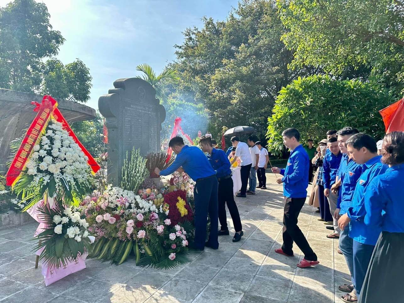 Lãnh đạo Cục ĐTNĐ Việt Nam; Lãnh đạo Công ty; Đoàn Thanh Niên dâng hương kỷ niệm 76 năm Ngày Thương binh - Liệt sỹ (27/7/1947 - 27/7/2023)