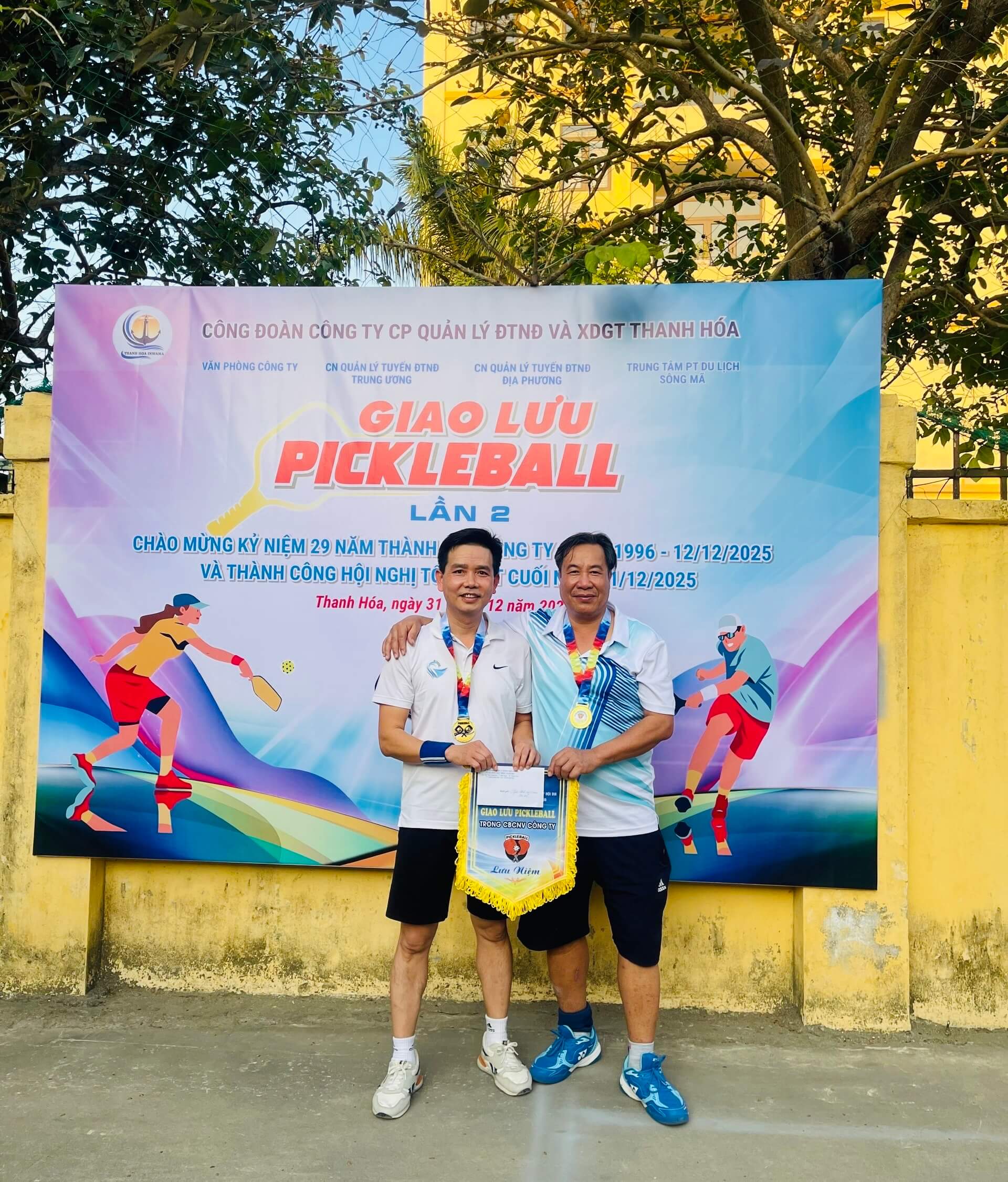 e73777f96eb997ae85823a2d59b11344 (1)