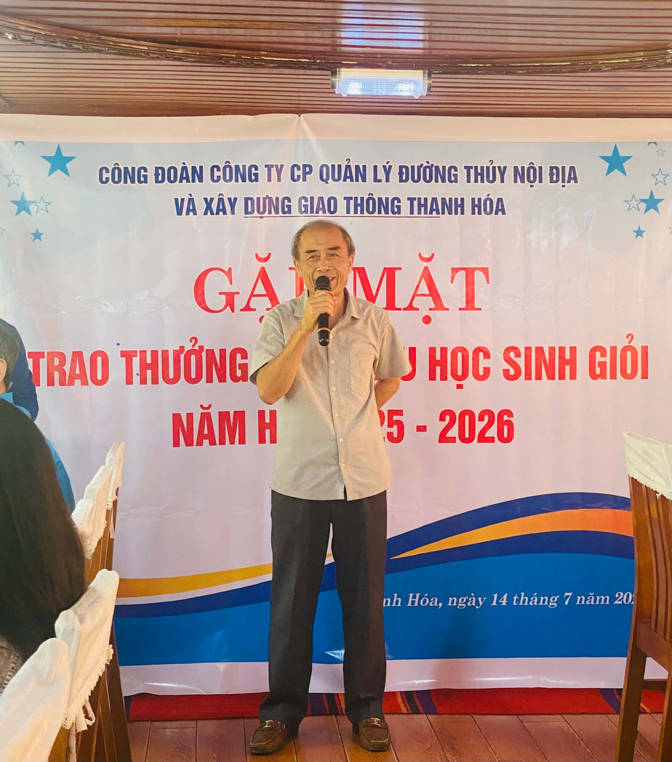 CÔNG TY CỔ PHẦN QUẢN LÝ ĐƯỜNG THỦY NỘI ĐỊA VÀ XÂY DỰNG GIAO THÔNG THANH HÓA TỔ CHỨC GẶP MẶT, TUYÊN DƯƠNG VÀ TRAO THƯỞNG CHO CON CÁN BỘ, NGƯỜI LAO ĐỘNG ĐẠT THÀNH TÍCH CAO TRONG HỌC TẬP NĂM HỌC 2025–2026